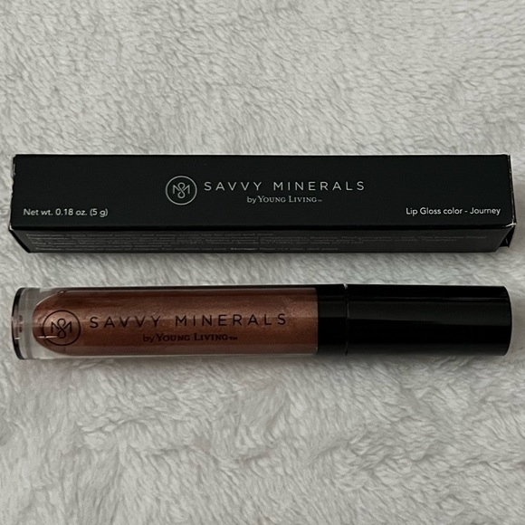 Young Living Makeup New Young Living Savvy Minerals Lip Gloss